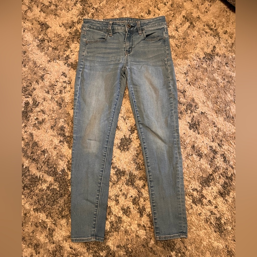 American Eagle Outfitters Light Blue Skinny Jeans size 2 short